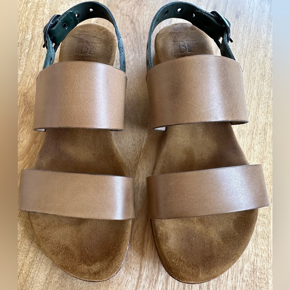 Summer slingback leather sandals: brown and olive green
